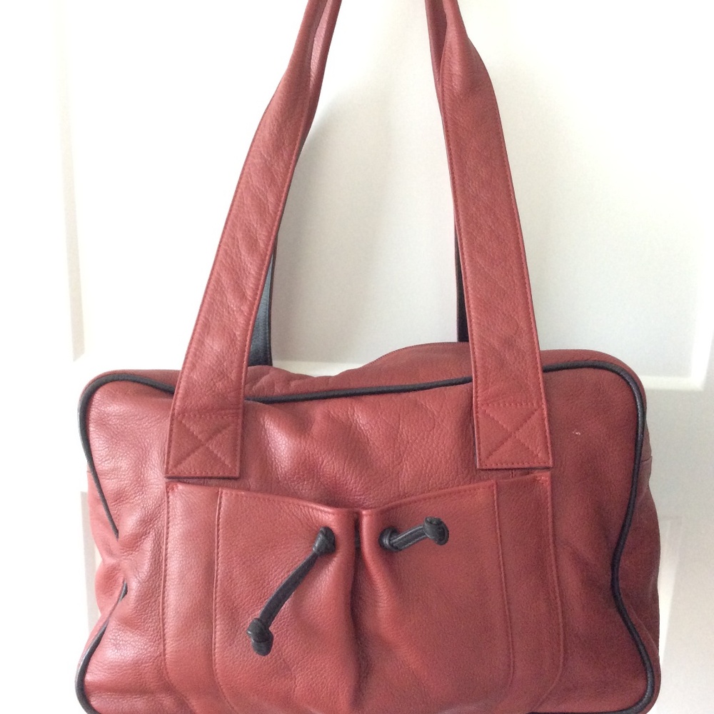 JP Ourse Duffle Weekender - Berry & Black - Picture 3 of 13